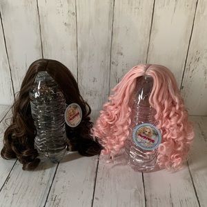 NWT - set of Muziwigs for American doll